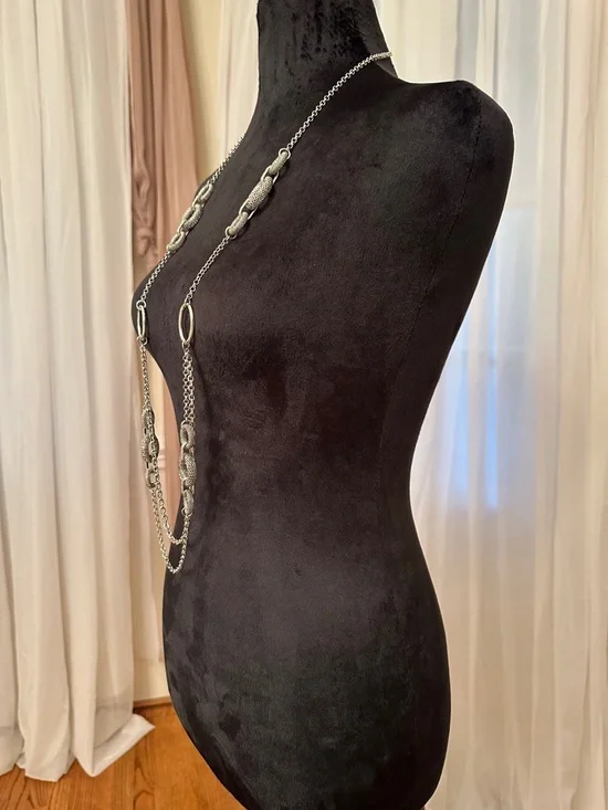 ✨ Vintage Silver Tone Long Statement Necklace - Picture 5 of 5